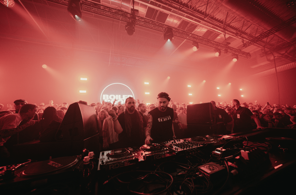 Boiler Room a affirmé son engagement pro-Palestine. Crédits : Unsplash / Raw Visual Studio