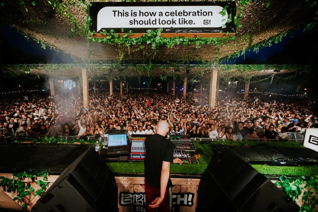 Paul Kalkbrenner, ici lors de son set au Brunch Electronik de Bordeaux, le 7 juin 2025. Crédits : Theo Kine