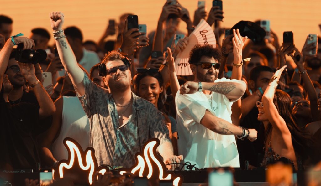 Adriatique présentera son show X au Théâtre antique d'Orange, samedi 23 août 2025.