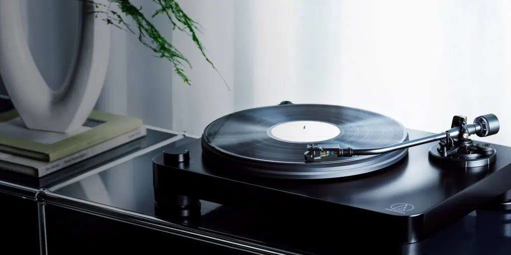 Audio-Technica dévoile sa nouvelle platine vinyle AT-LP7X au CES 2026