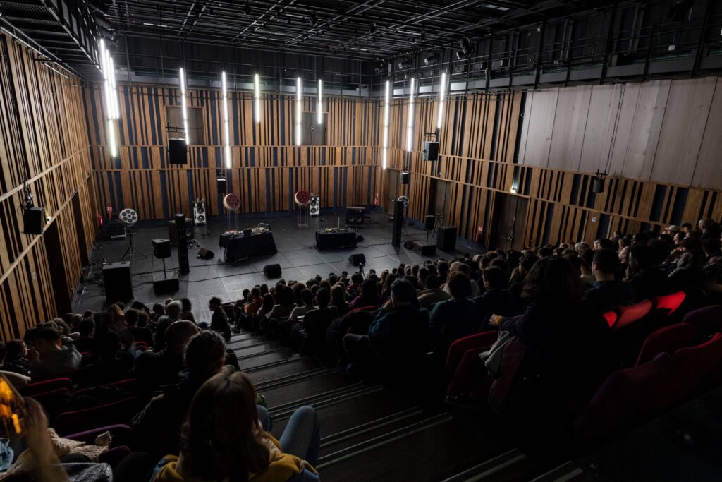 L'Acousmonium de l'INA GRM.