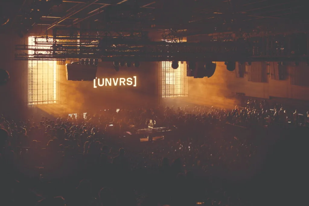 Dès sa première année, UNVRS a remporté le Top 100 Clubs 2026 de DJ Mag. © Adam Wilson