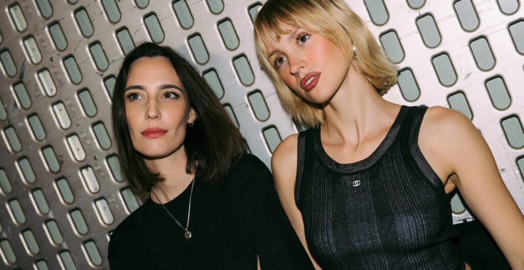 Amelie Lens et Angèle collaborent sur run.