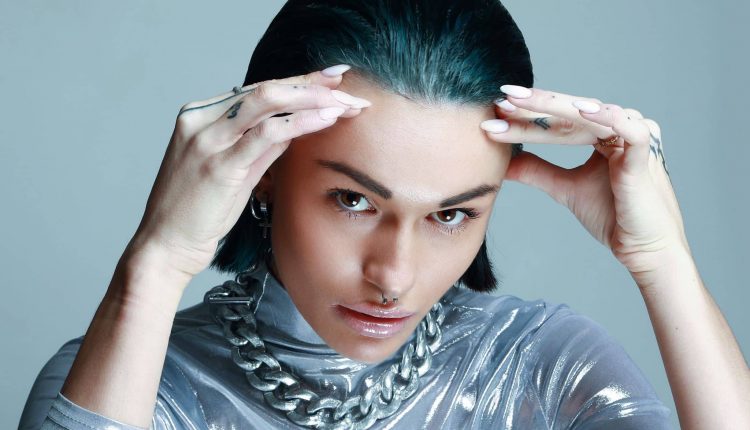 TASSERY vient de sortir son single "Introspection".