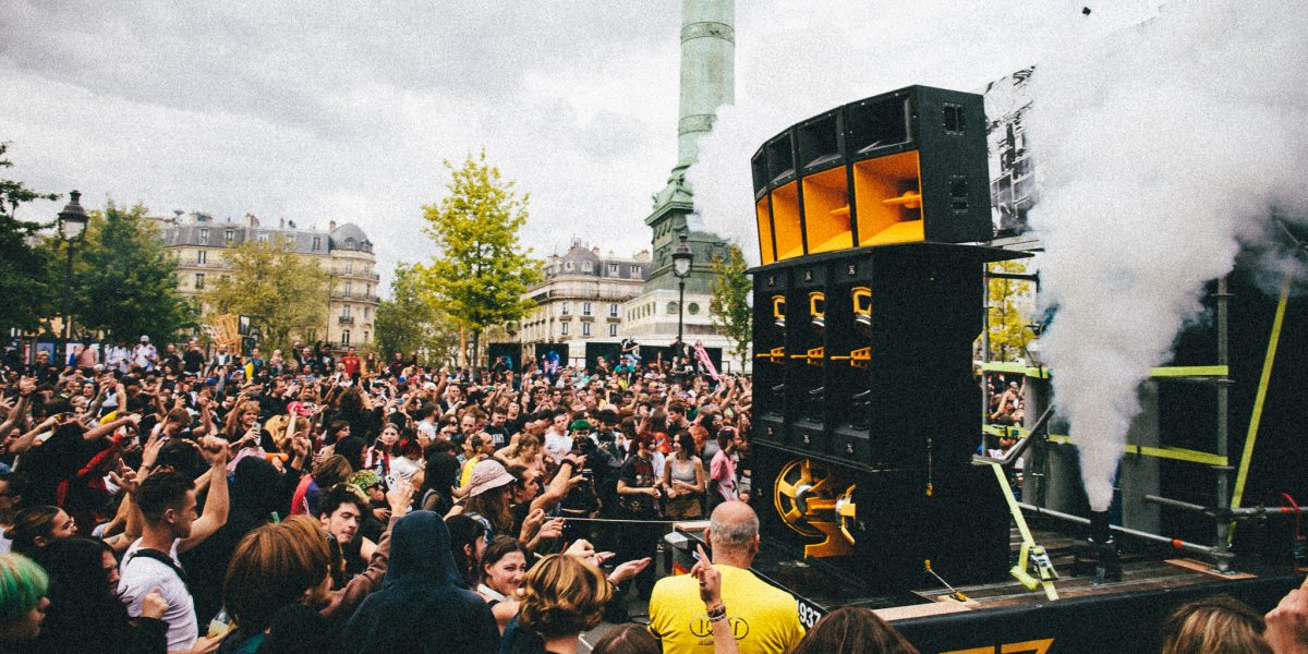 La Techno Parade à Paris, ici en 2023. © Romain Guédé