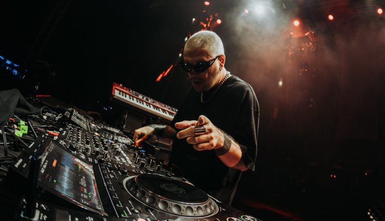 Mosimann, ici au Stereoparc 2025, a annoncé un second zenith à Paris.