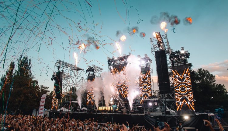 EPK - 011 - (@the_bearded_gemini)