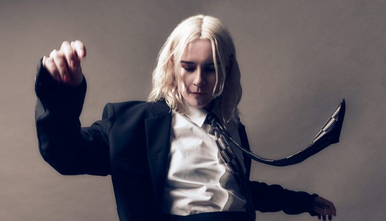 HAAi sort son nouvel album "HUMANiSE' le 10 octobre. Crédit : Sophie Webster