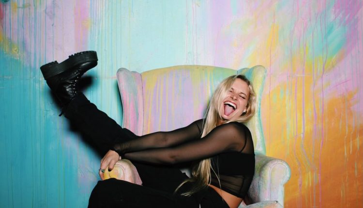 JiLLi_Press_Image_Rainbow