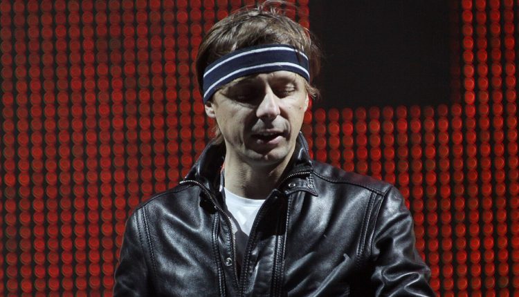 Le DJ Martin Solveig a tiré sa révérence sur la mythique scène des Vieilles Charrues. Crédit : Gergely Csatari / Wikimédia