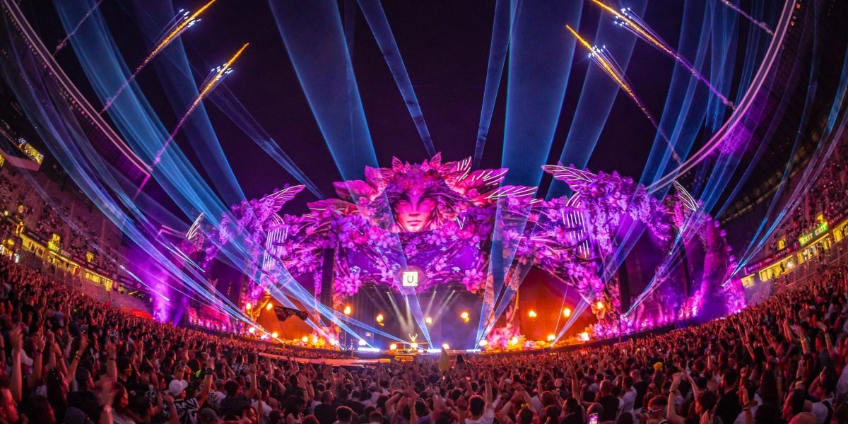 La scenographie de la Mainstage d'UNTOLD.