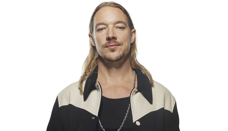 diplo_191028_S02_0015